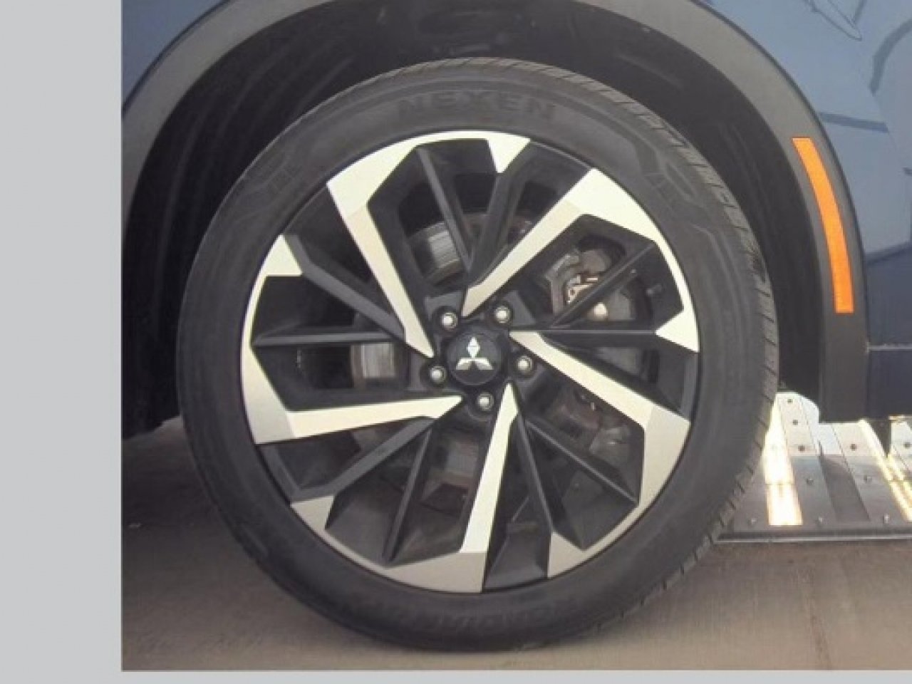 Used 2023 Mitsubishi Outlander SEL image 13