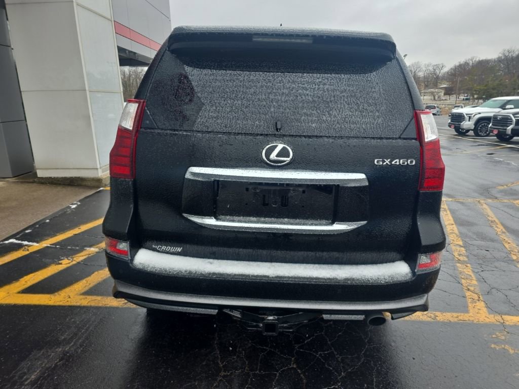 Used 2022 Lexus GX 460 Premium w/ Accessory Package image 4