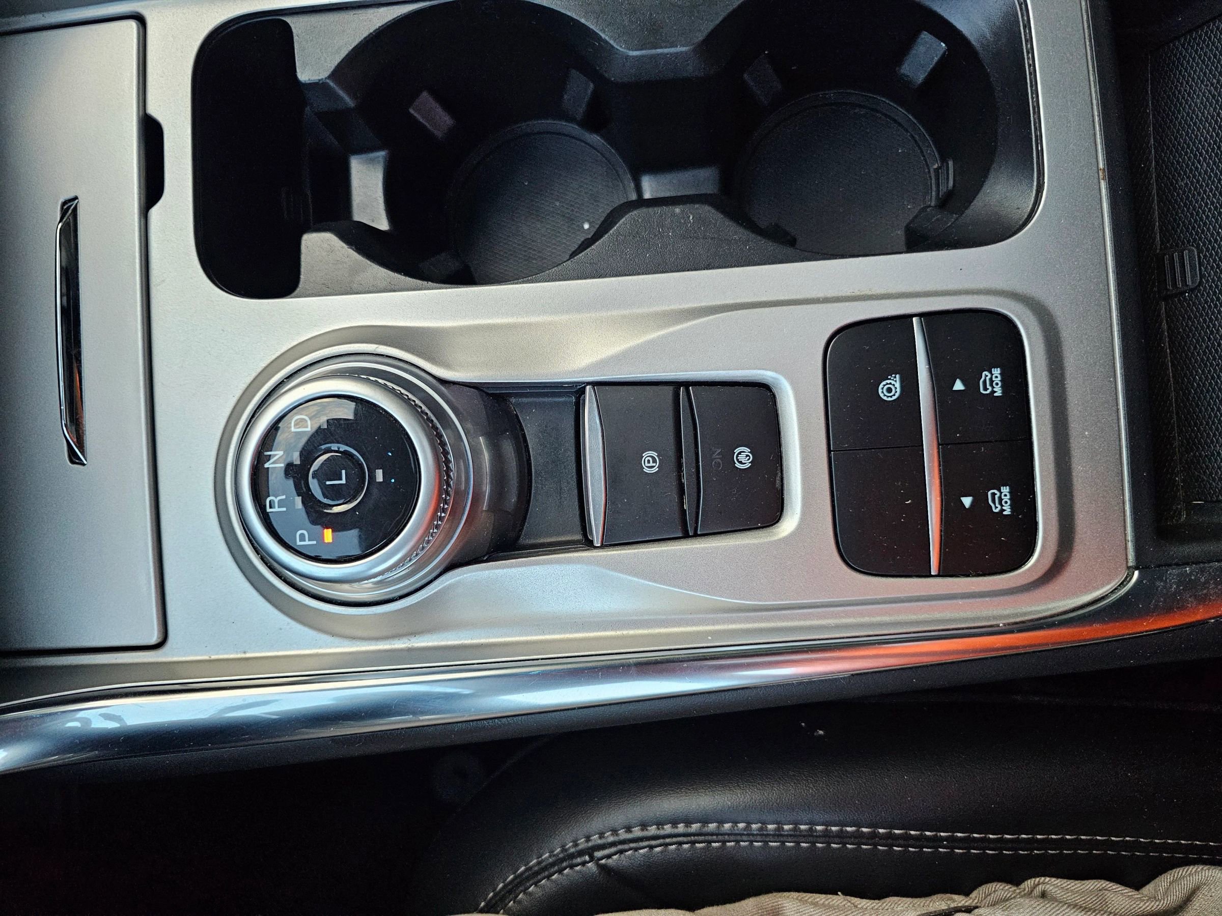 Used 2023 Ford Explorer XLT w/ Equipment Group 202A image 43