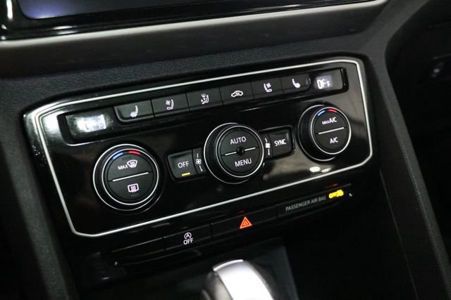 Used 2020 Volkswagen Atlas Cross Sport SEL Premium w/ Cross Sport MDO Package AWD/4WD image 29