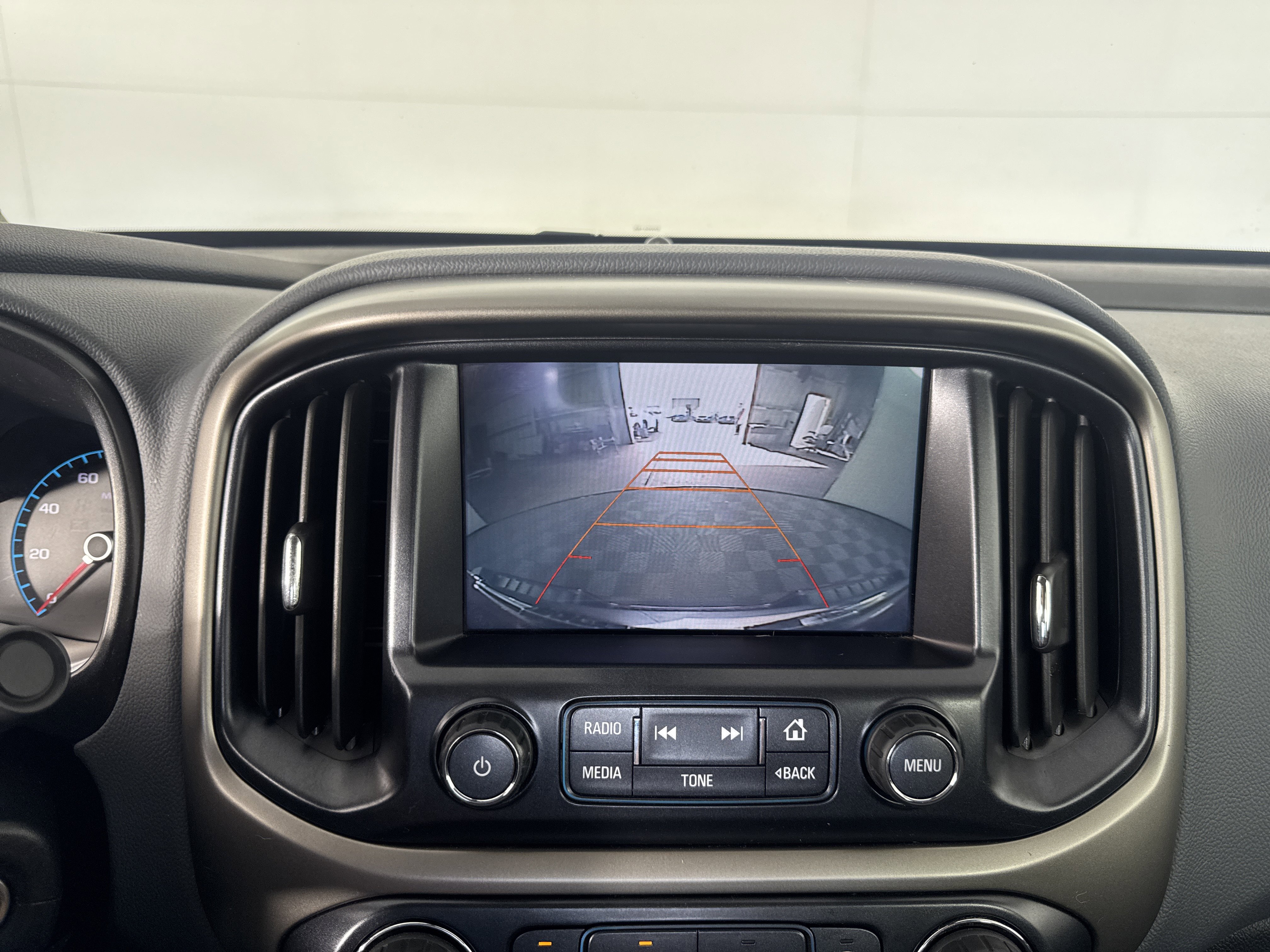 Used 2016 Chevrolet Colorado Z71 image 28