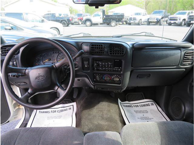 Used 2001 Chevrolet S10 Pickup LS w/ Preferred Equipment Group RWD image 6