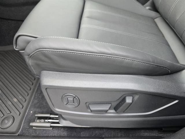 Used 2025 Audi Q5 Premium Plus w/ Premium Plus image 28