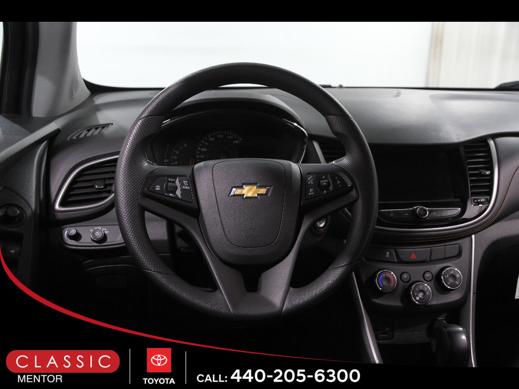 Used 2022 Chevrolet Trax LS w/ Tint and Cruise Package image 7