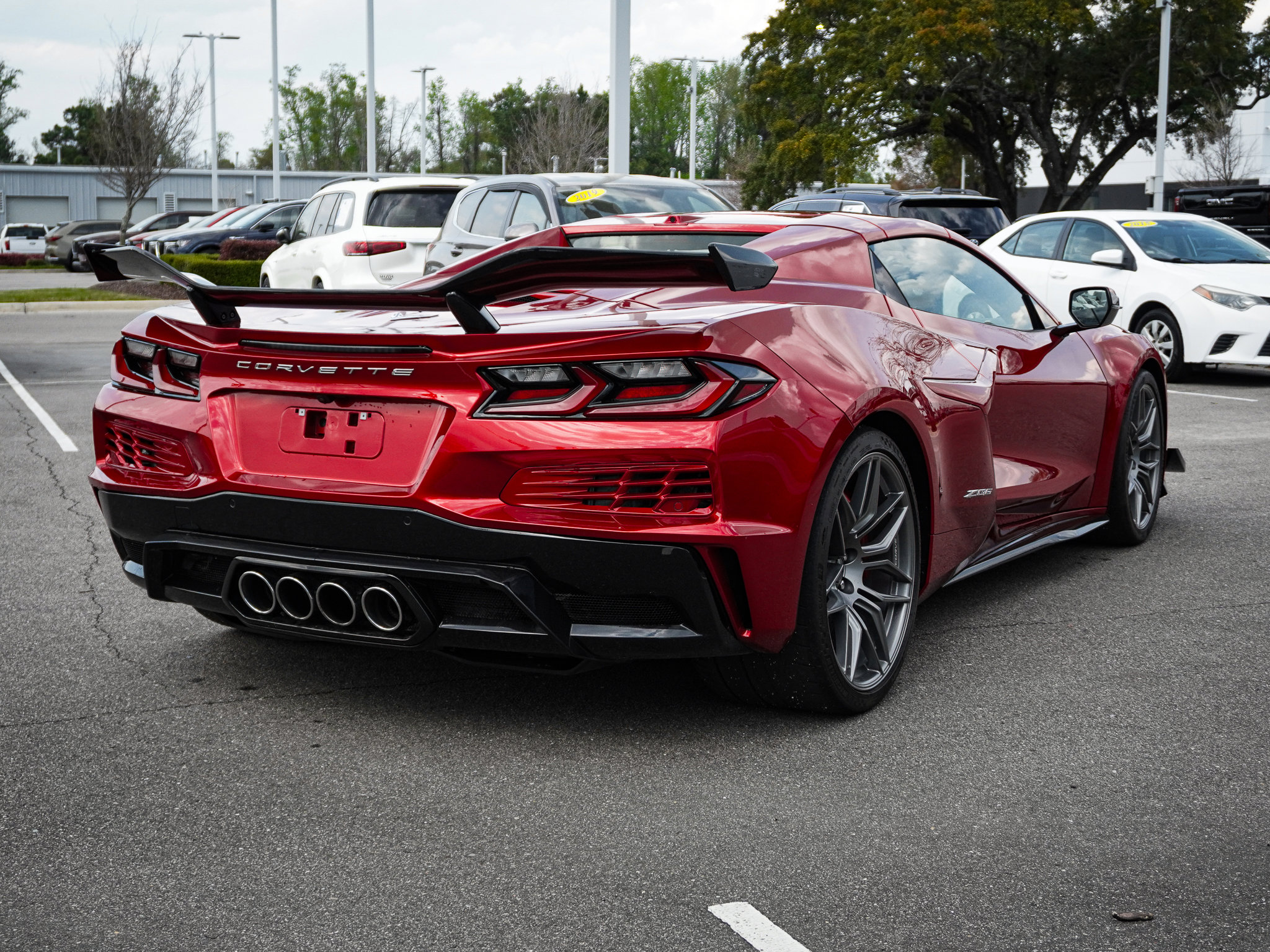 Used 2024 Chevrolet Corvette Z06 w/ Z07 Performance Package RWD image 11