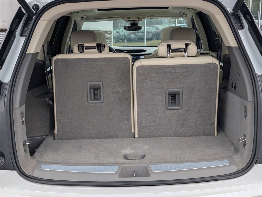 Used 2020 Cadillac XT6 Premium Luxury image 12