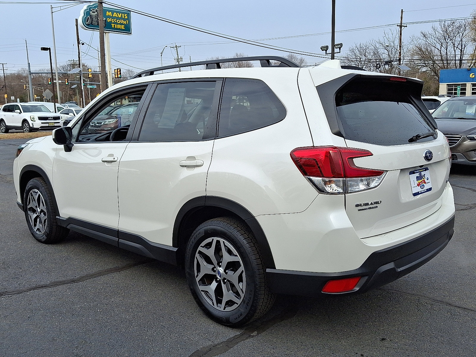 Used 2022 Subaru Forester Premium image 5