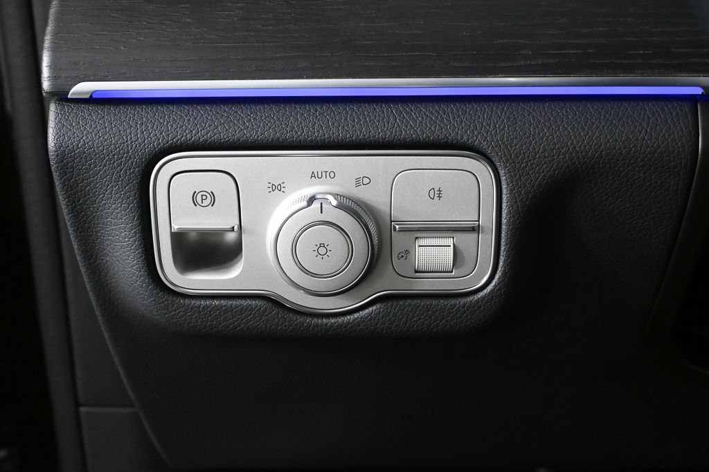 Certified 2026 Mercedes-Benz GLE 350 4MATIC image 9