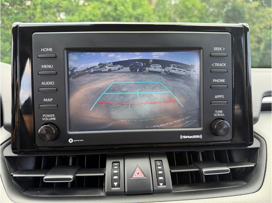 Used 2021 Toyota RAV4 XLE Premium AWD/4WD image 29