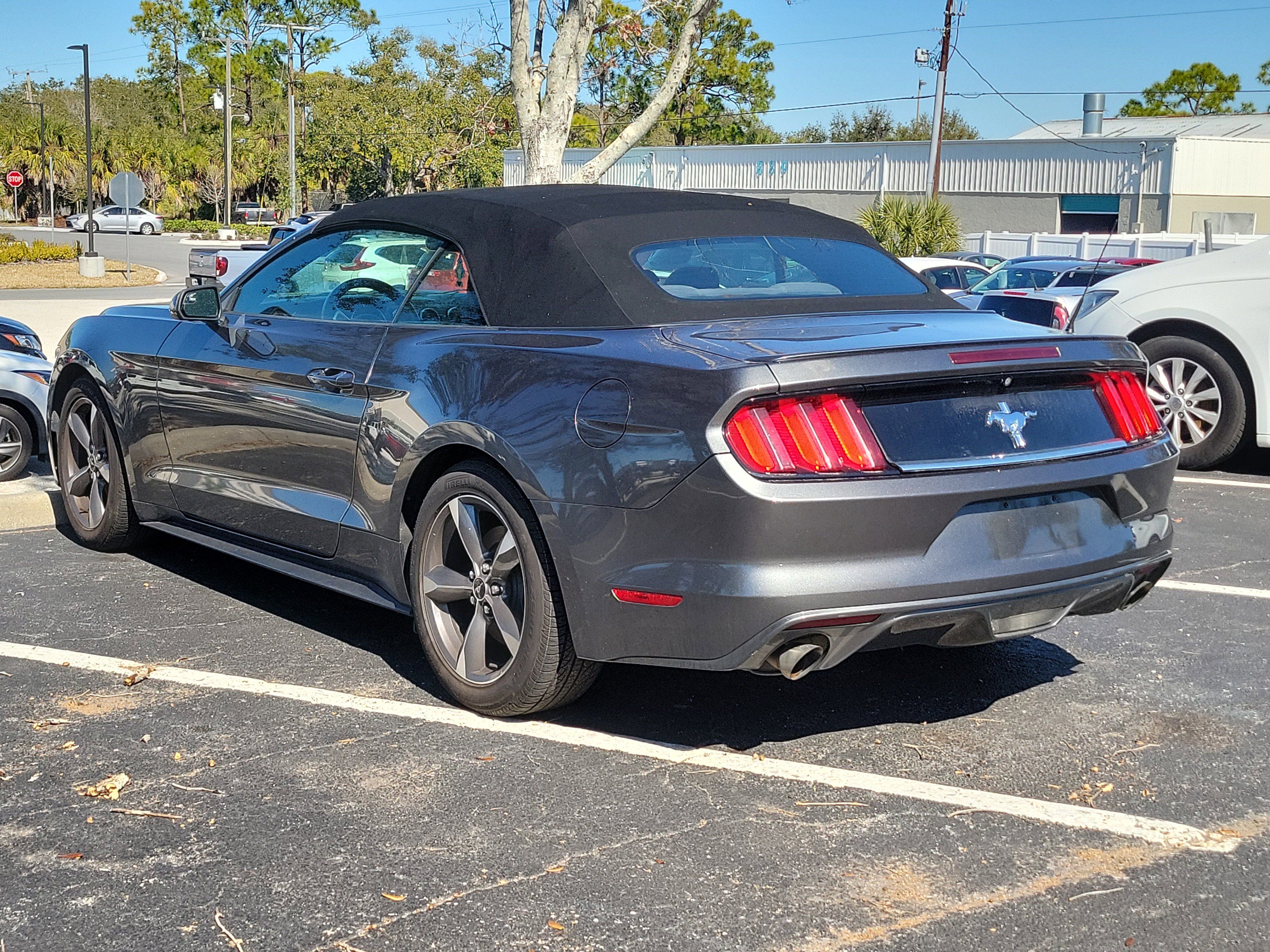 Used 2016 Ford Mustang Convertible w/ Equipment Group 051A RWD image 5