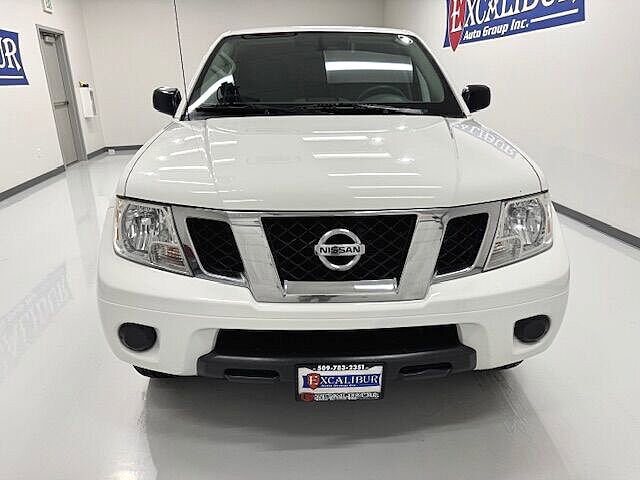 Used 2019 Nissan Frontier SV image 6