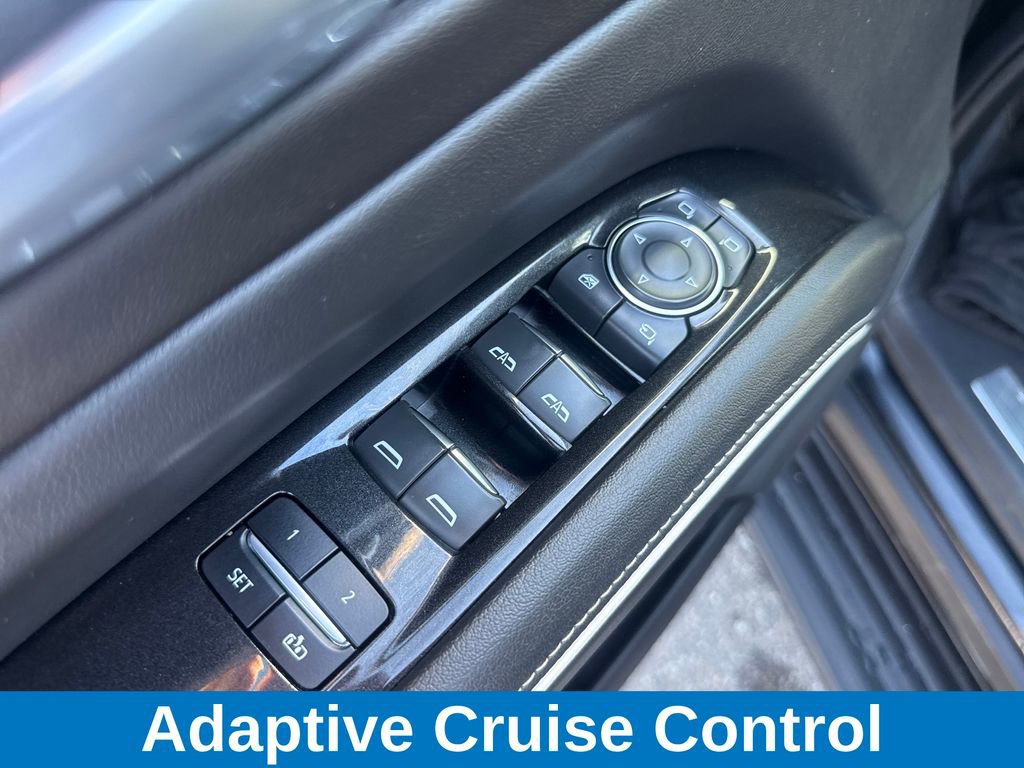 Used 2023 Cadillac Escalade Premium Luxury image 13