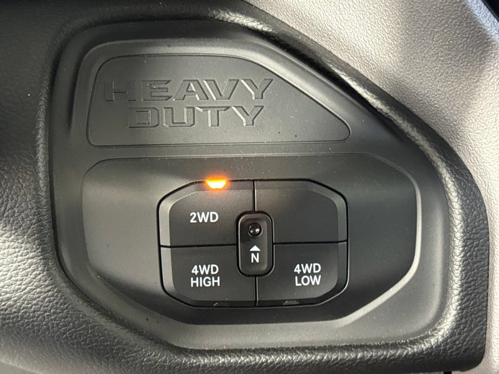 Certified 2026 RAM 2500 Big Horn AWD/4WD image 29