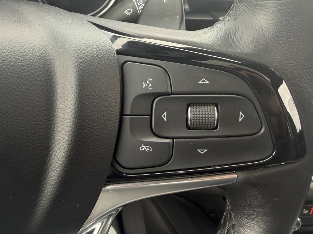 Used 2023 Buick Enclave Essence w/ Experience Buick Package image 29