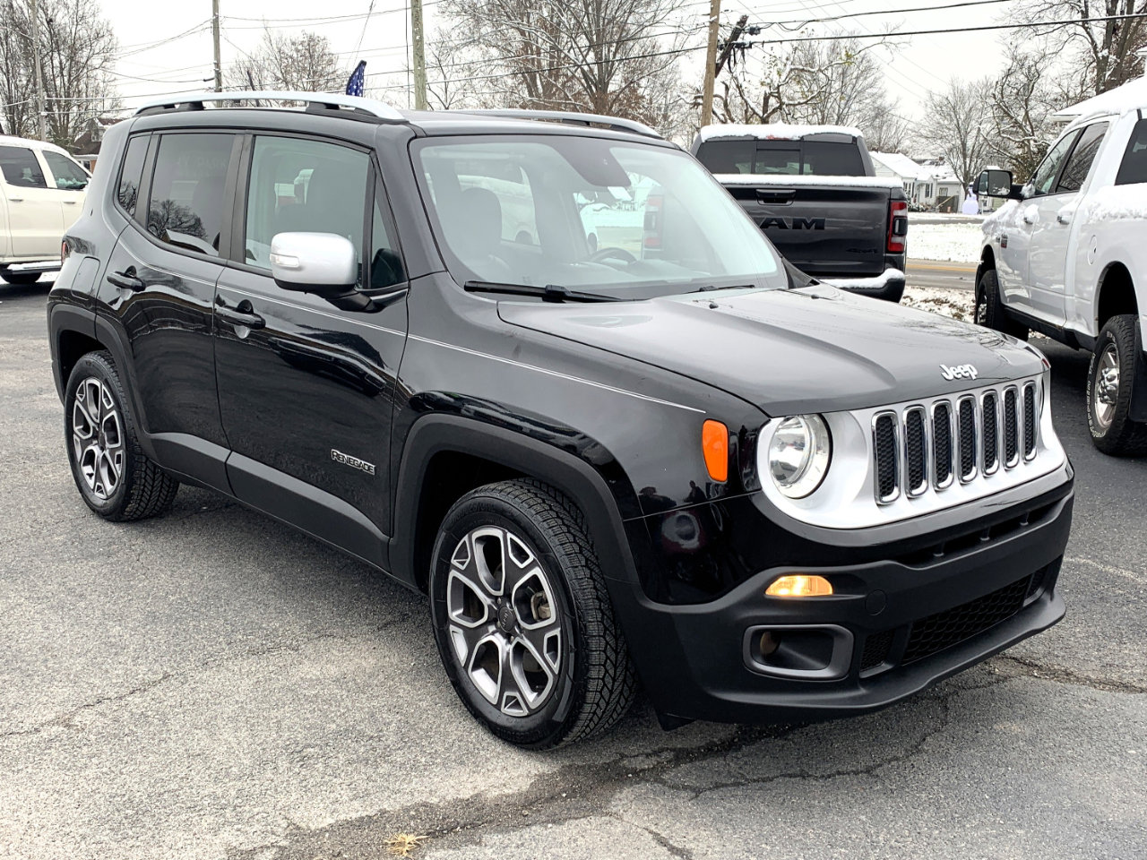 Used 2017 Jeep Renegade Limited image 7