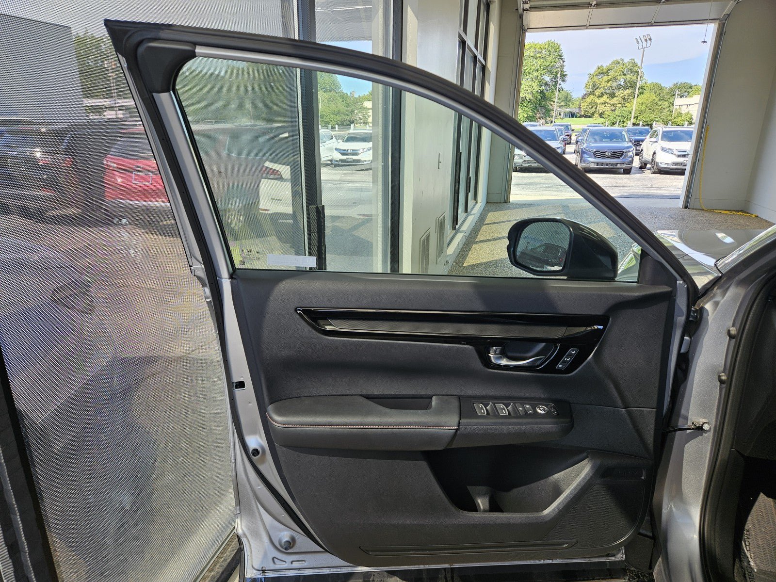 Used 2024 Honda CR-V Sport Touring image 17
