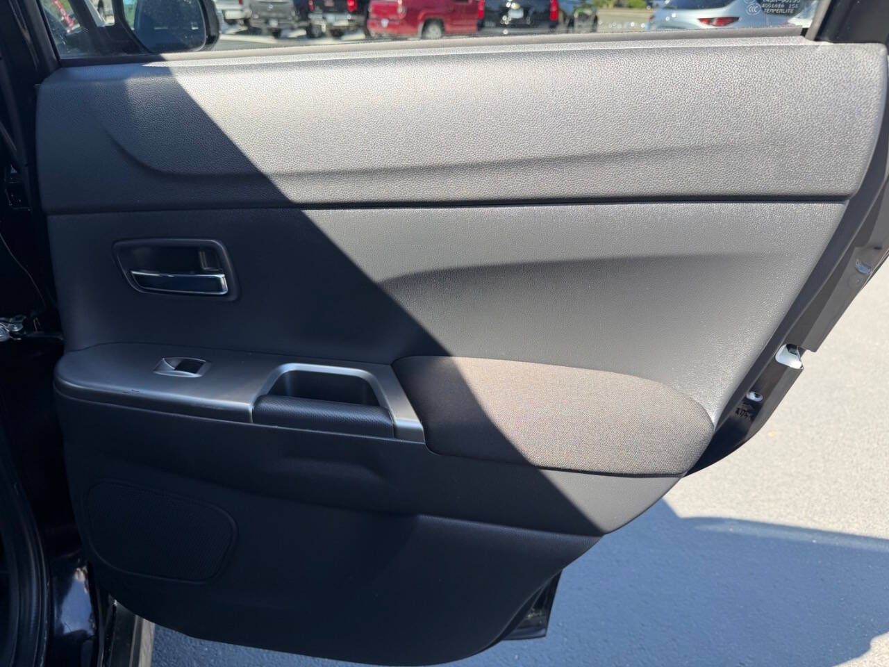 Used 2021 Mitsubishi Outlander Sport SE AWD/4WD image 24