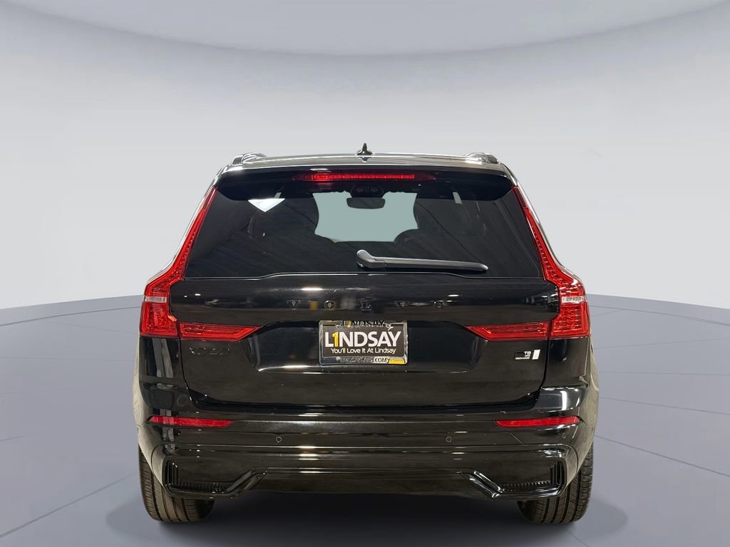 Used 2024 Volvo XC60 T8 Ultimate w/ Climate Package image 11