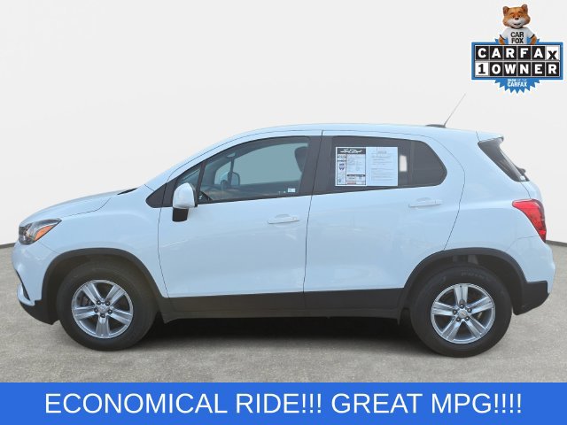 Used 2022 Chevrolet Trax LS w/ Tint and Cruise Package FWD image 8