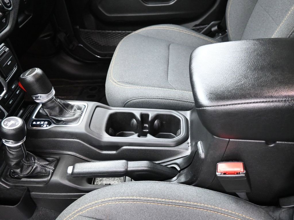 Used 2024 Jeep Gladiator Willys image 20