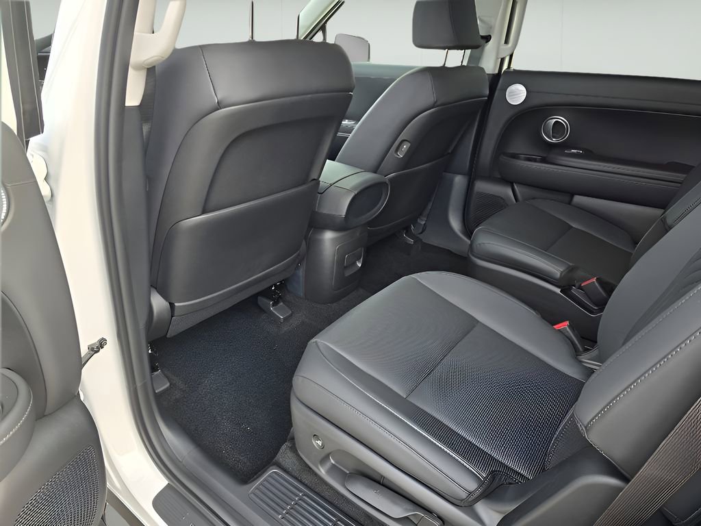 Used 2026 Hyundai Palisade SEL image 12