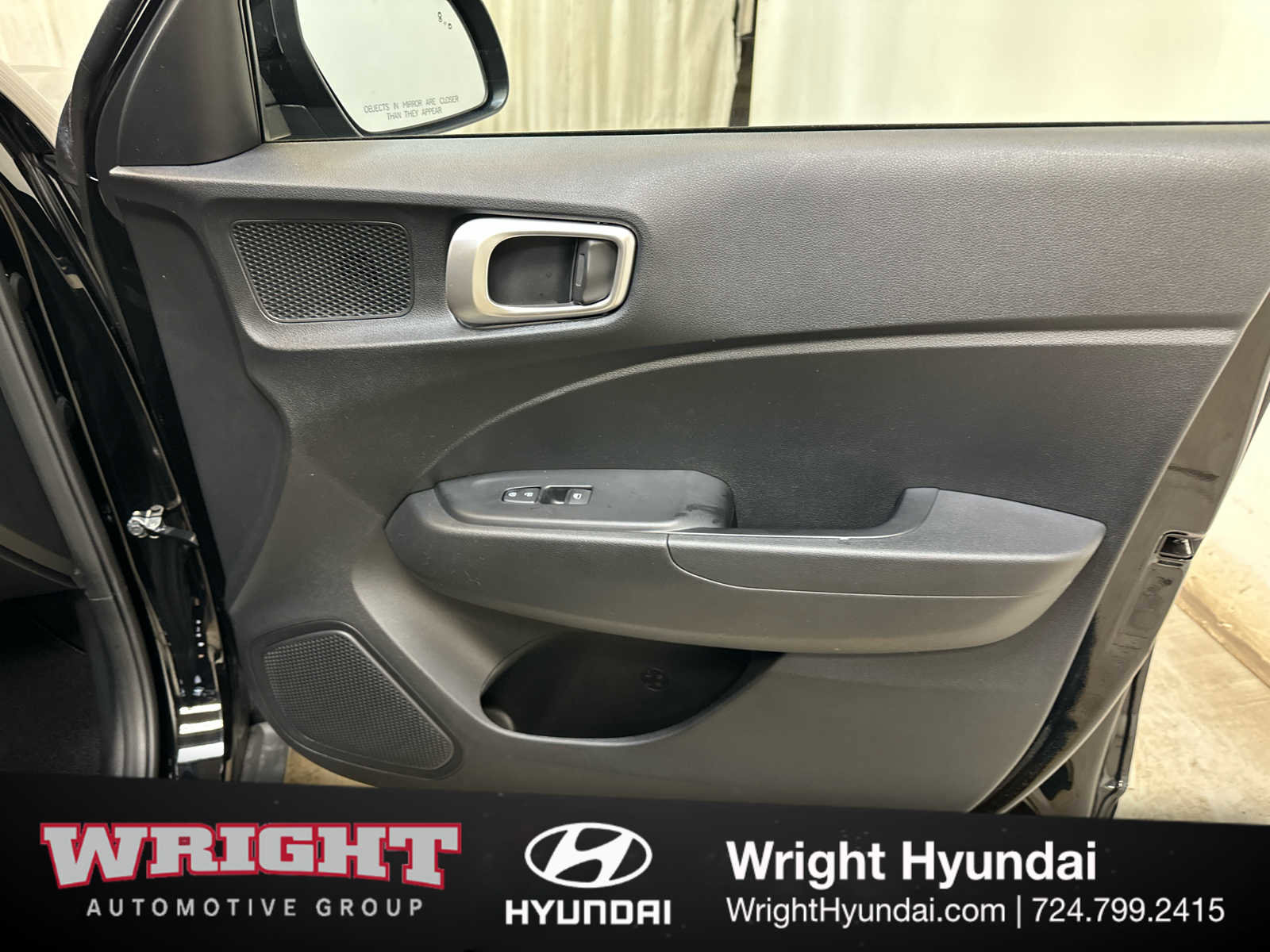 Certified 2025 Hyundai Venue SEL FWD image 17