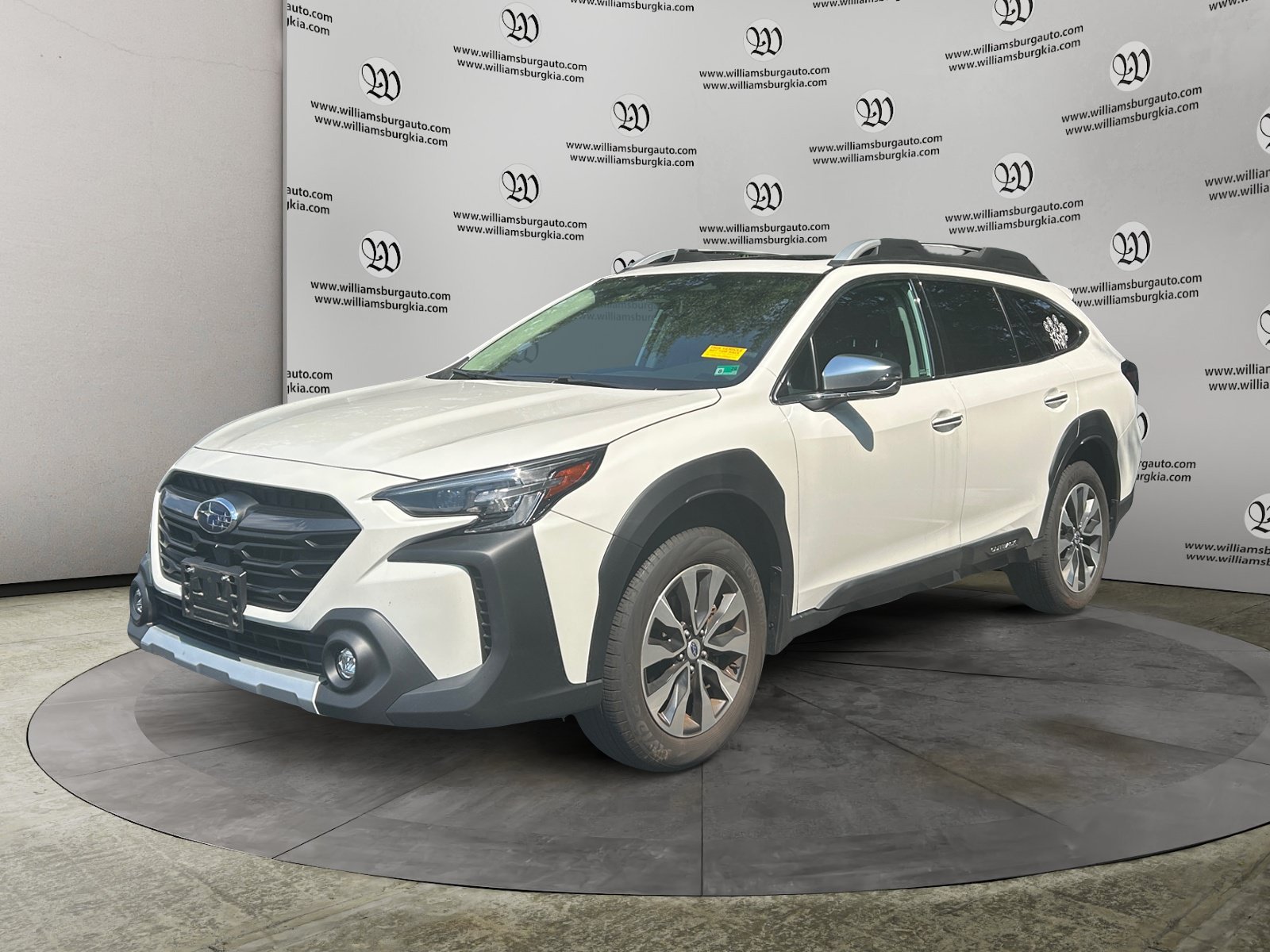 Used 2025 Subaru Outback Touring w/ Popular Package #2