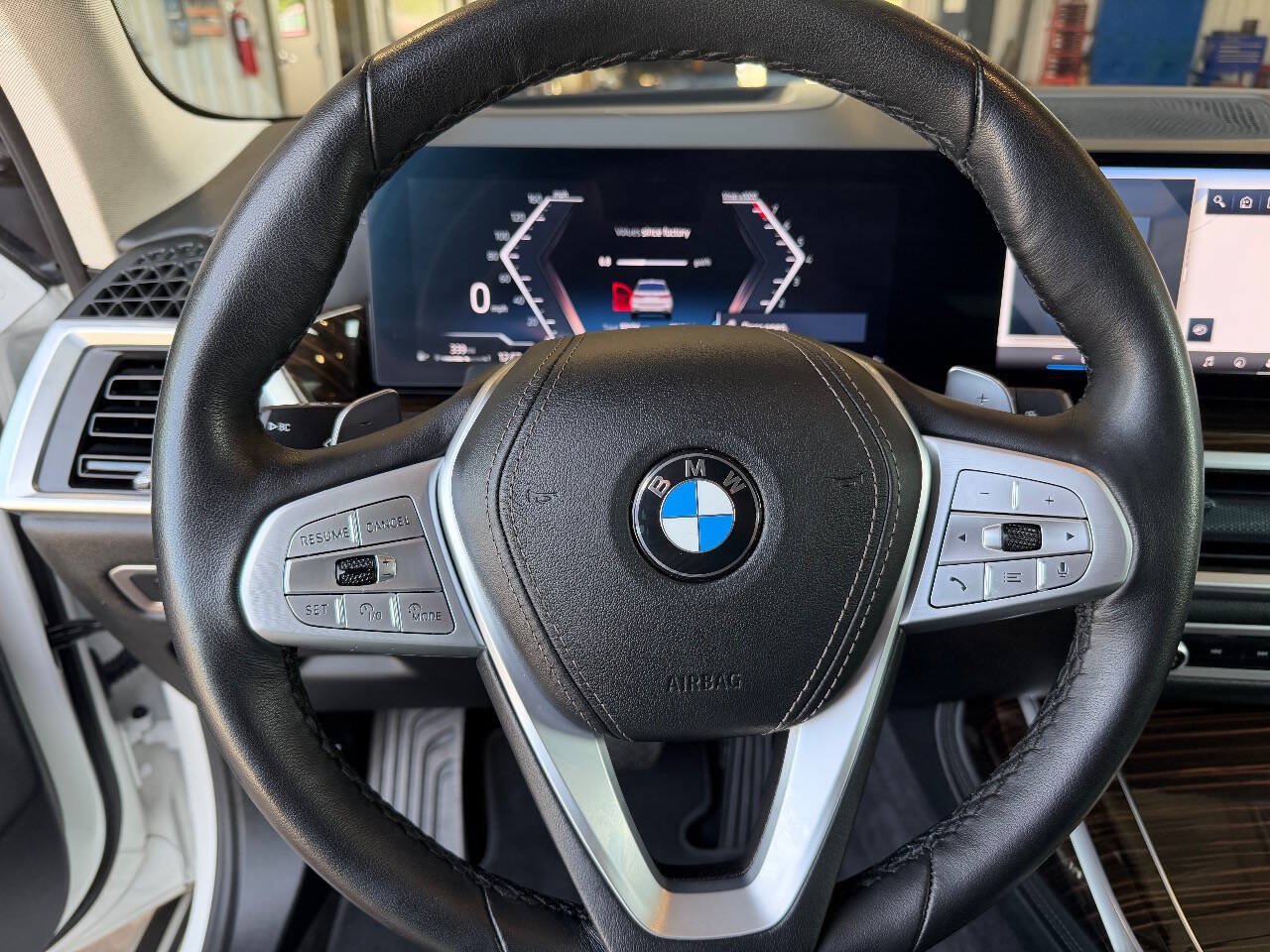 Used 2026 BMW X7 xDrive40i AWD/4WD image 10