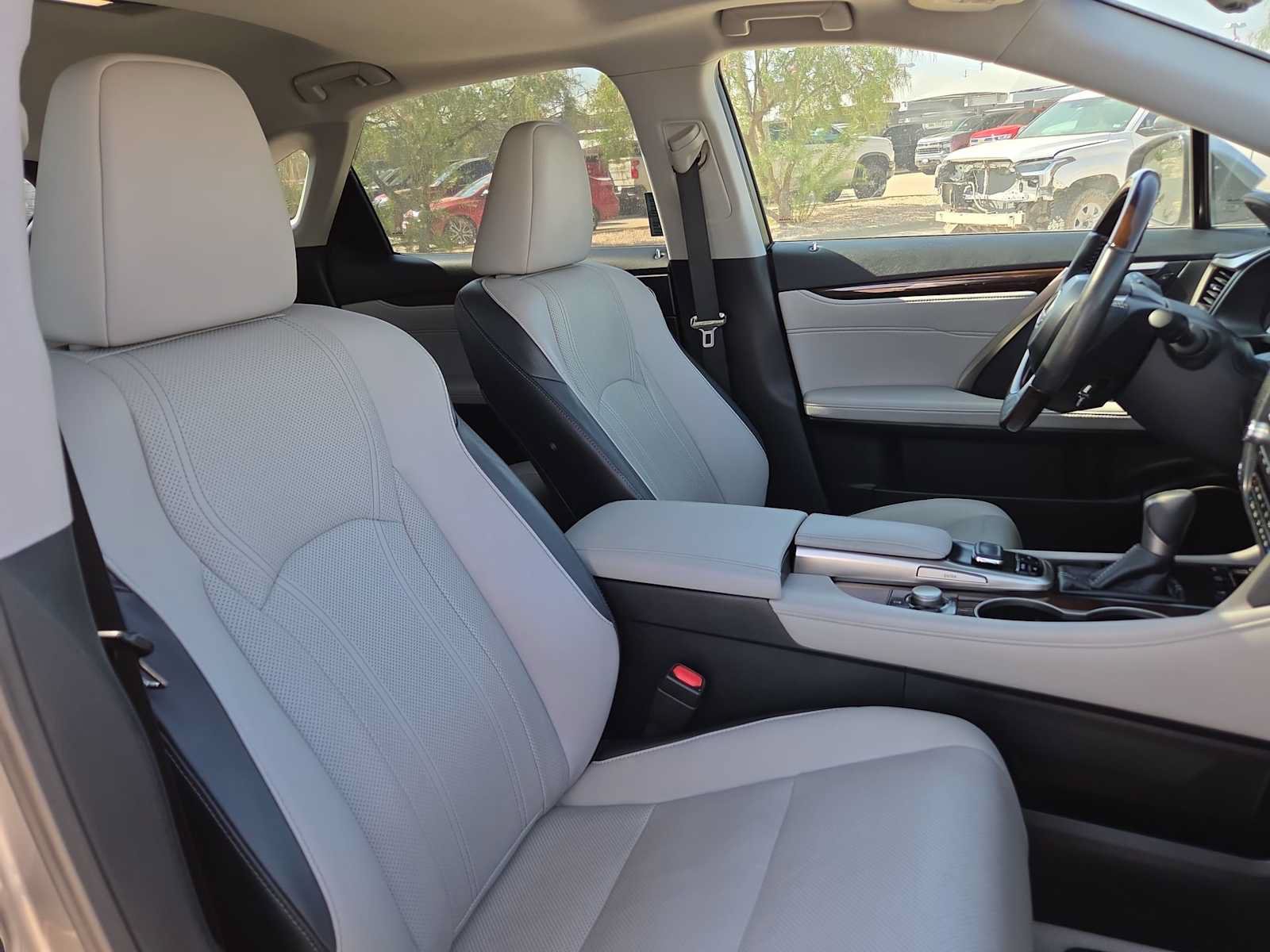 Used 2017 Lexus RX 350 FWD w/ Premium Package image 18