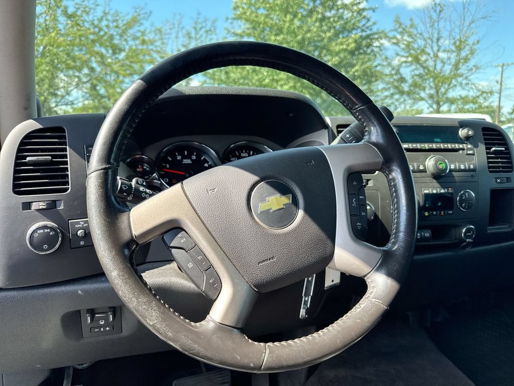 Used 2014 Chevrolet Silverado 2500 LT w/ Interior Plus Package AWD/4WD image 11