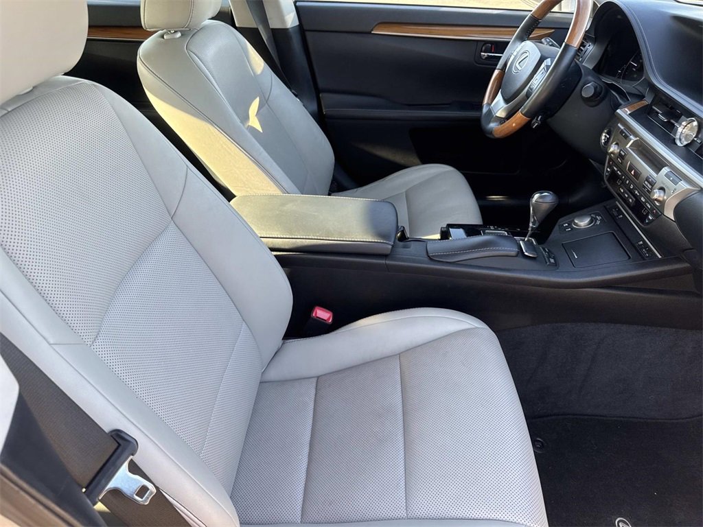 Used 2014 Lexus ES 300h image 28