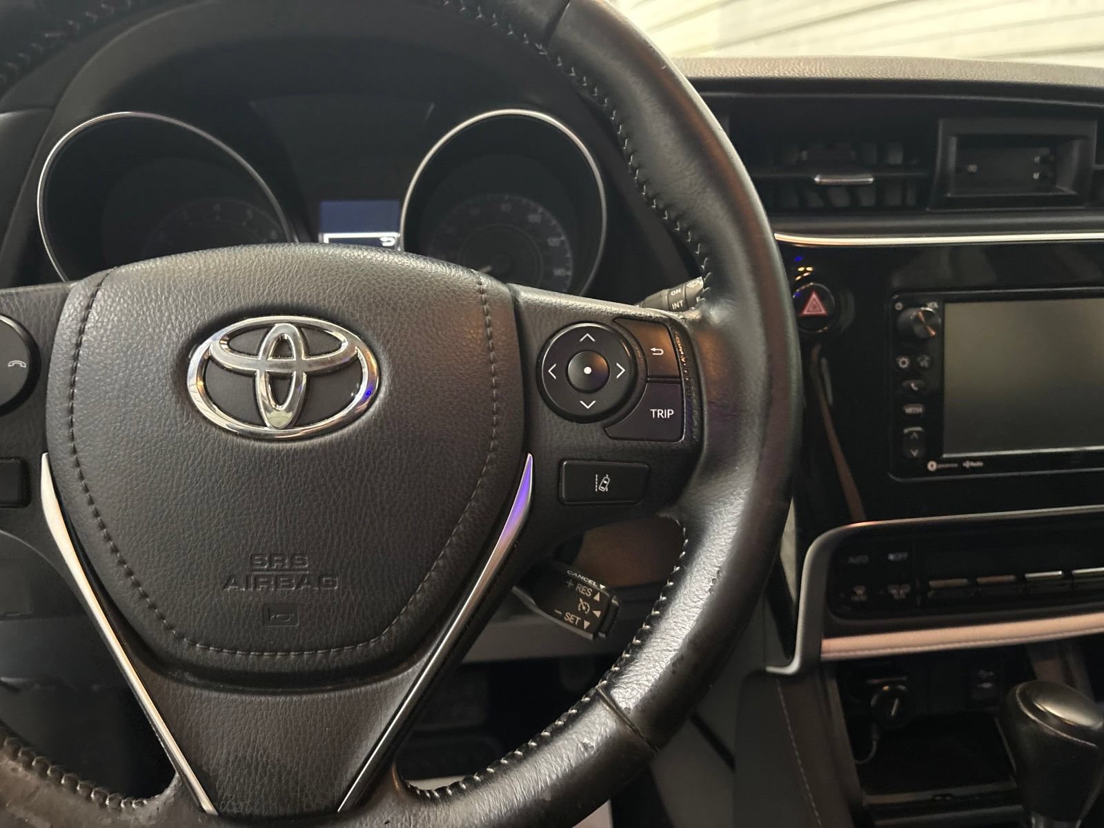 Used 2018 Toyota Corolla iM w/ All-Weather Mat Package FWD image 15