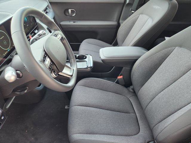 New 2026 Hyundai Ioniq 5 SE image 8