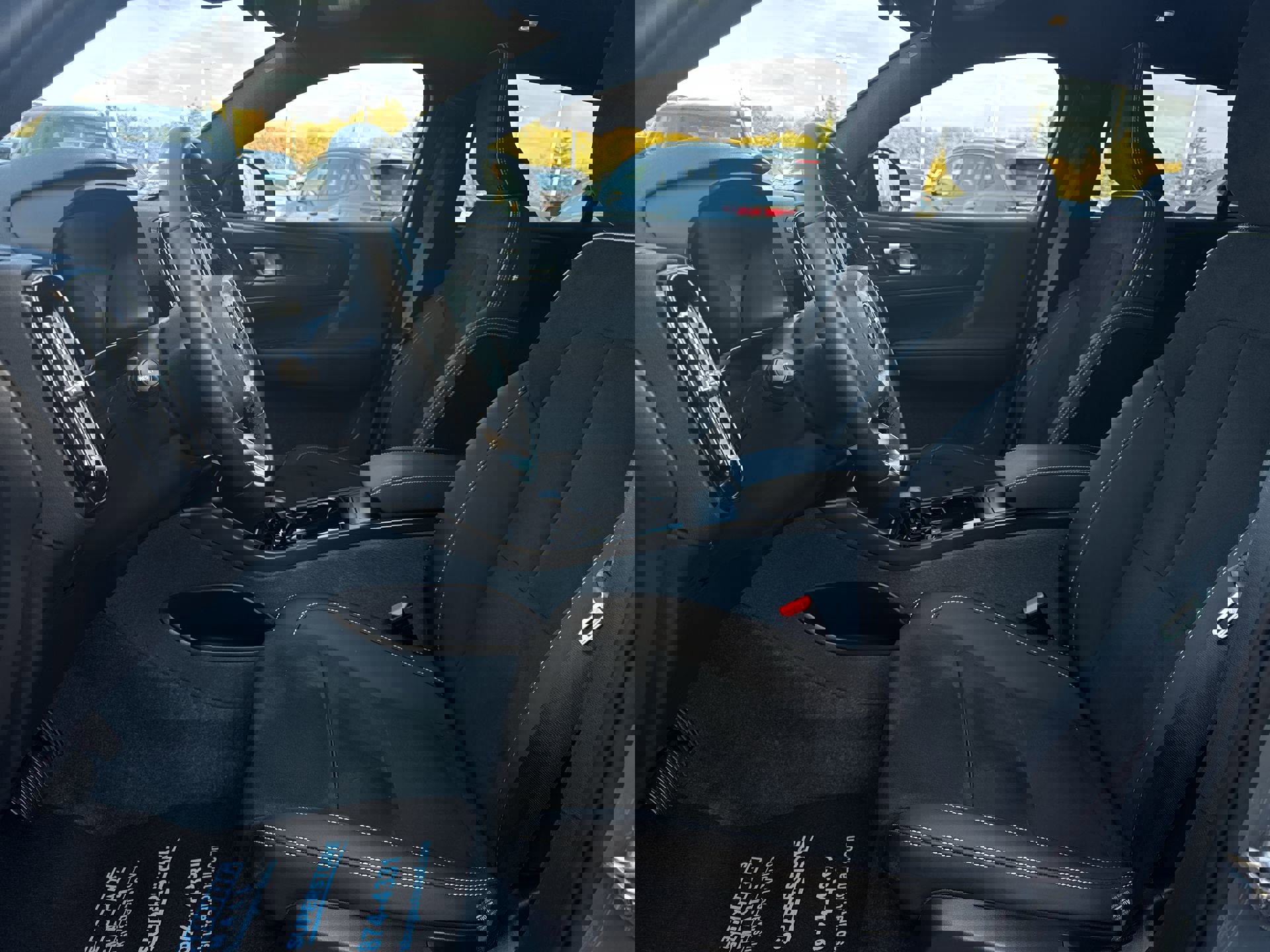 Used 2023 Volvo C40 P8 Recharge Ultimate image 20