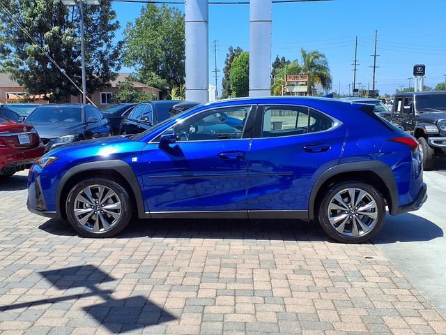 Used 2019 Lexus UX 200 F Sport w/ F Sport Premium Package FWD image 2