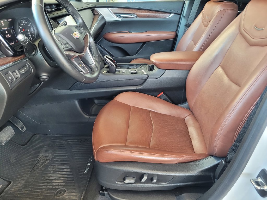 Used 2020 Cadillac XT5 Premium Luxury AWD/4WD image 12