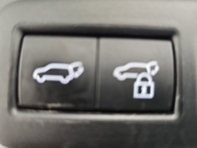 Used 2022 Lexus UX 250h w/ Premium Package image 33