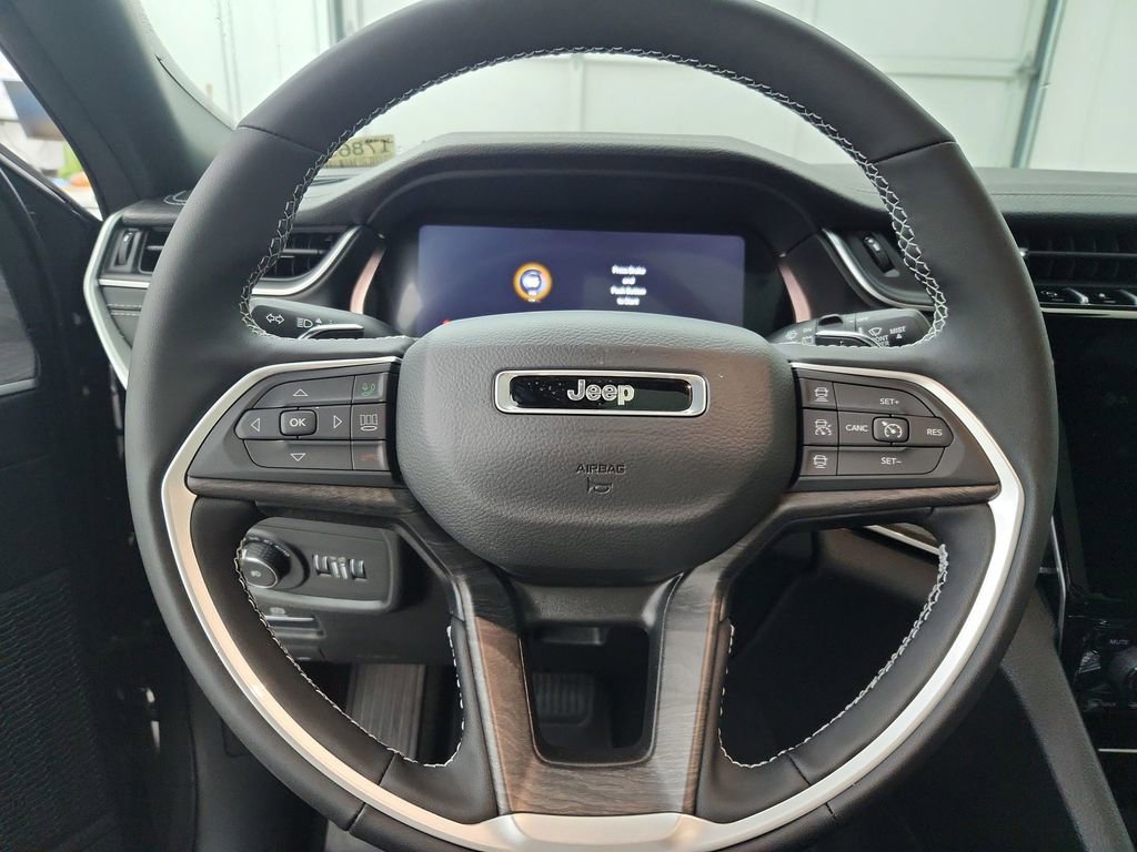 New 2025 Jeep Grand Cherokee L Limited image 22