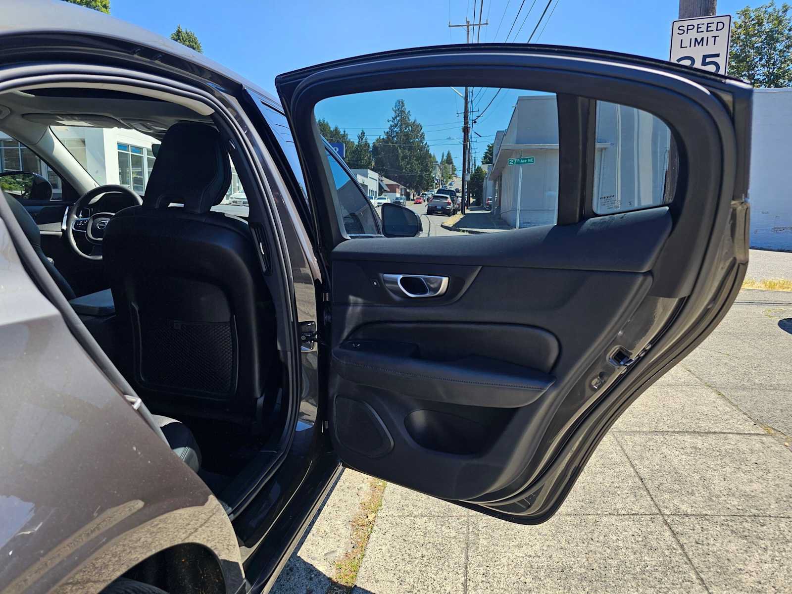 Certified 2024 Volvo S60 B5 Plus AWD/4WD image 12