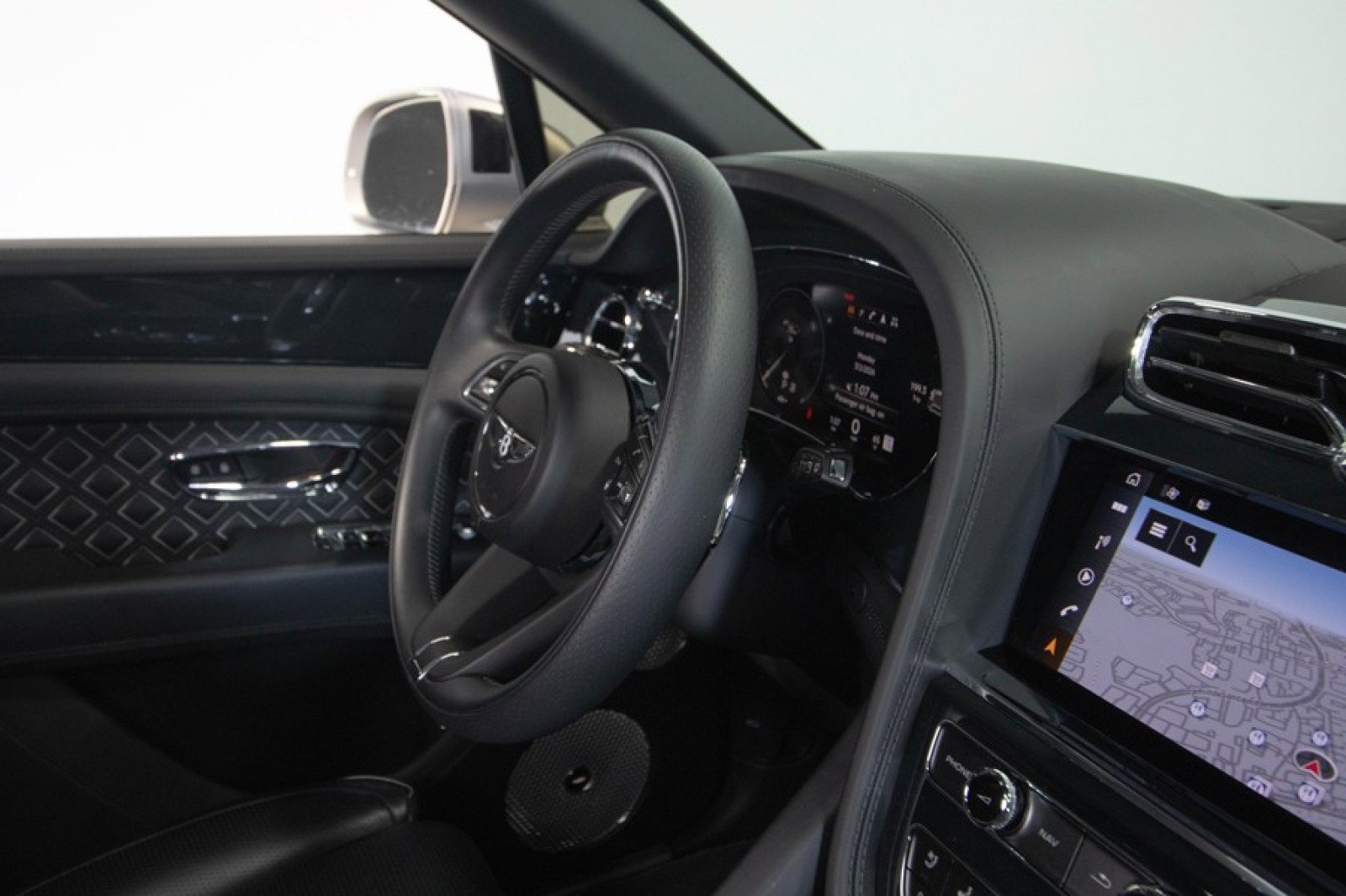 Used 2023 Bentley Bentayga Speed image 69