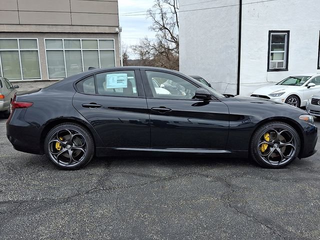 Used 2021 Alfa Romeo Giulia Ti Sport AWD/4WD image 7