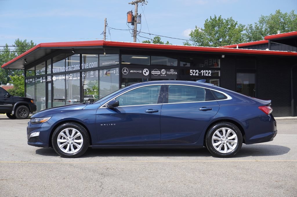 Used 2022 Chevrolet Malibu LT FWD image 4