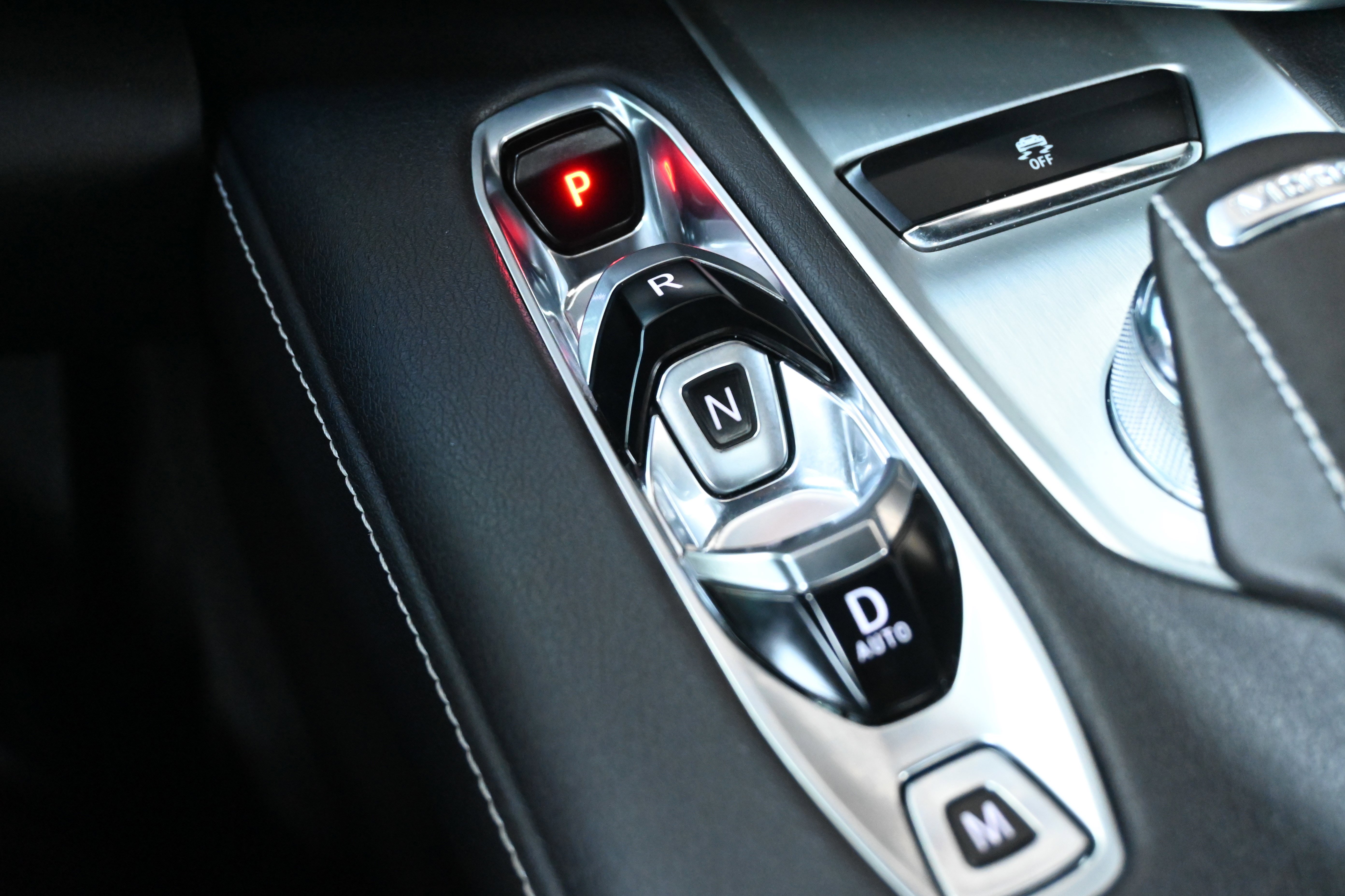 Used 2023 Chevrolet Corvette Stingray Convertible w/ 1LT image 28