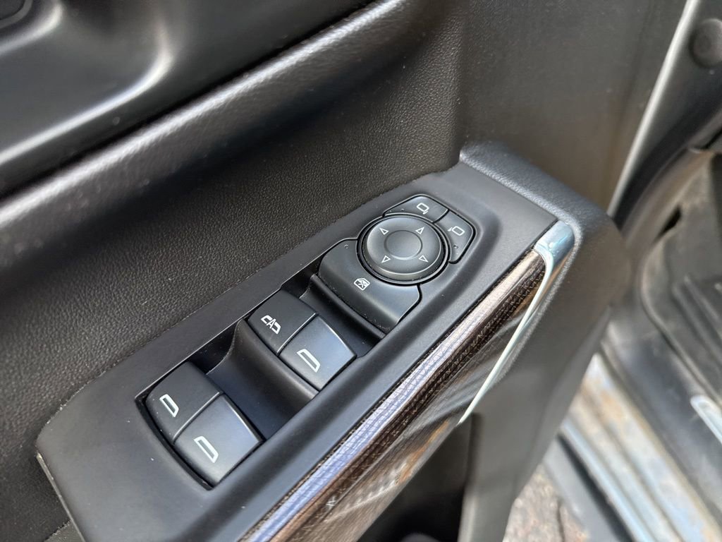 Used 2020 Chevrolet Silverado 1500 LT w/ All-Star Edition AWD/4WD image 17