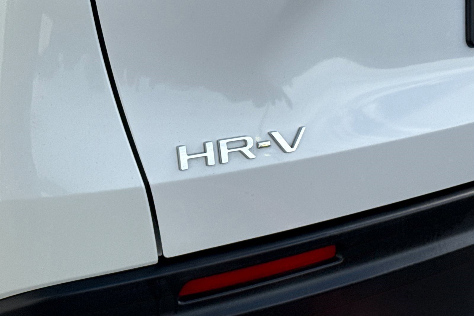 Certified 2025 Honda HR-V Sport image 21
