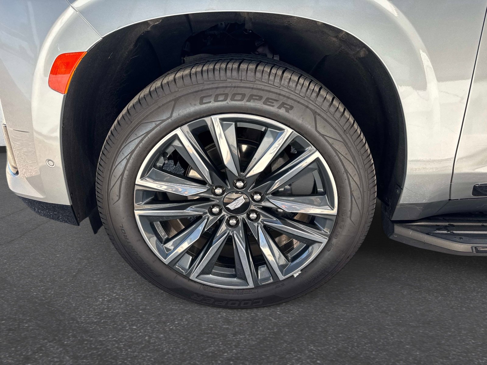 Used 2024 Cadillac Escalade Sport image 10