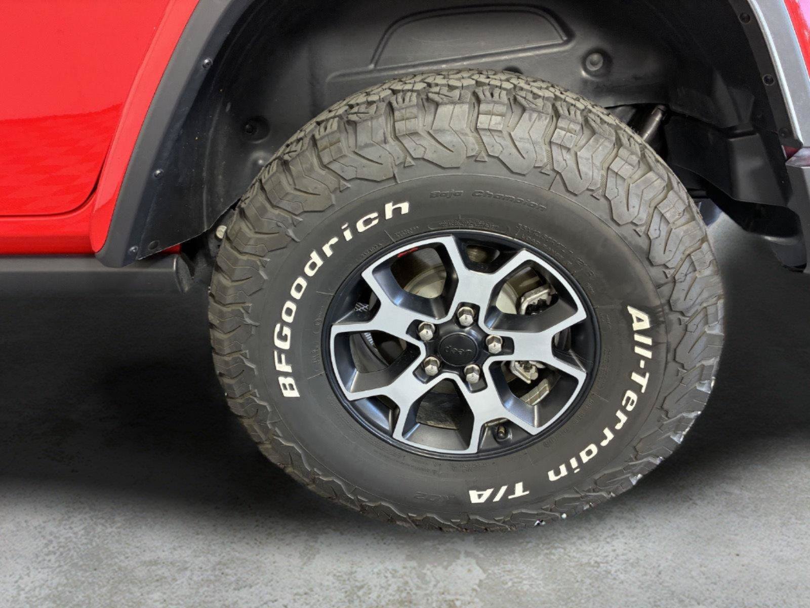 Used 2022 Jeep Wrangler Unlimited Rubicon w/ LED Lighting Group AWD/4WD image 29