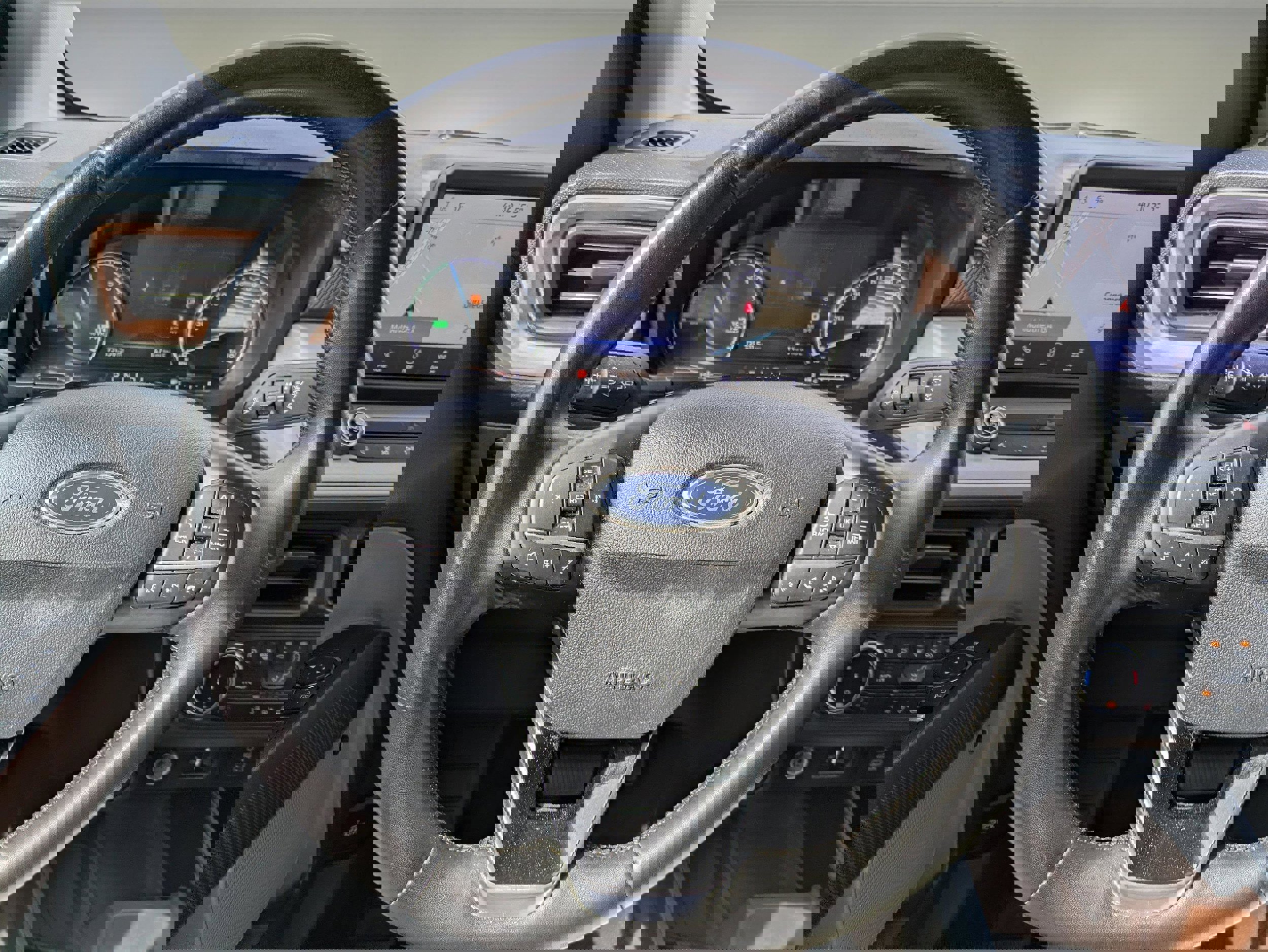 Used 2023 Ford Maverick Lariat w/ Lariat Luxury Package image 19