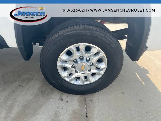 Used 2025 Chevrolet Silverado 2500 LT AWD/4WD image 8