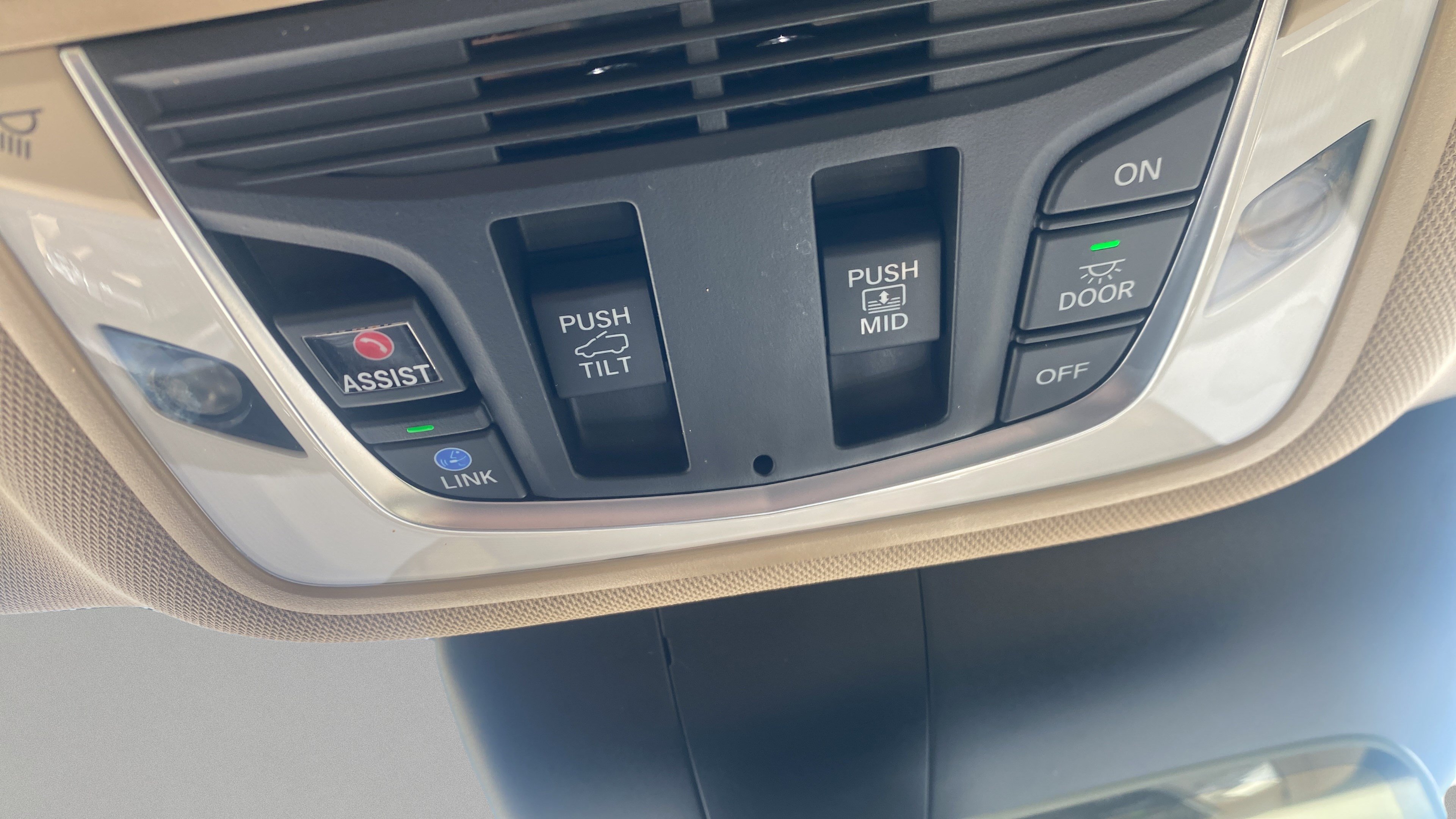 Used 2024 Acura RDX SH-AWD w/ Technology Package image 21
